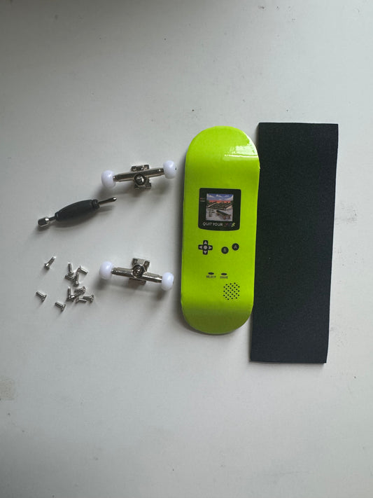 Green Kiwi Retro Console Fingerboard Kit – 100 x 32mm